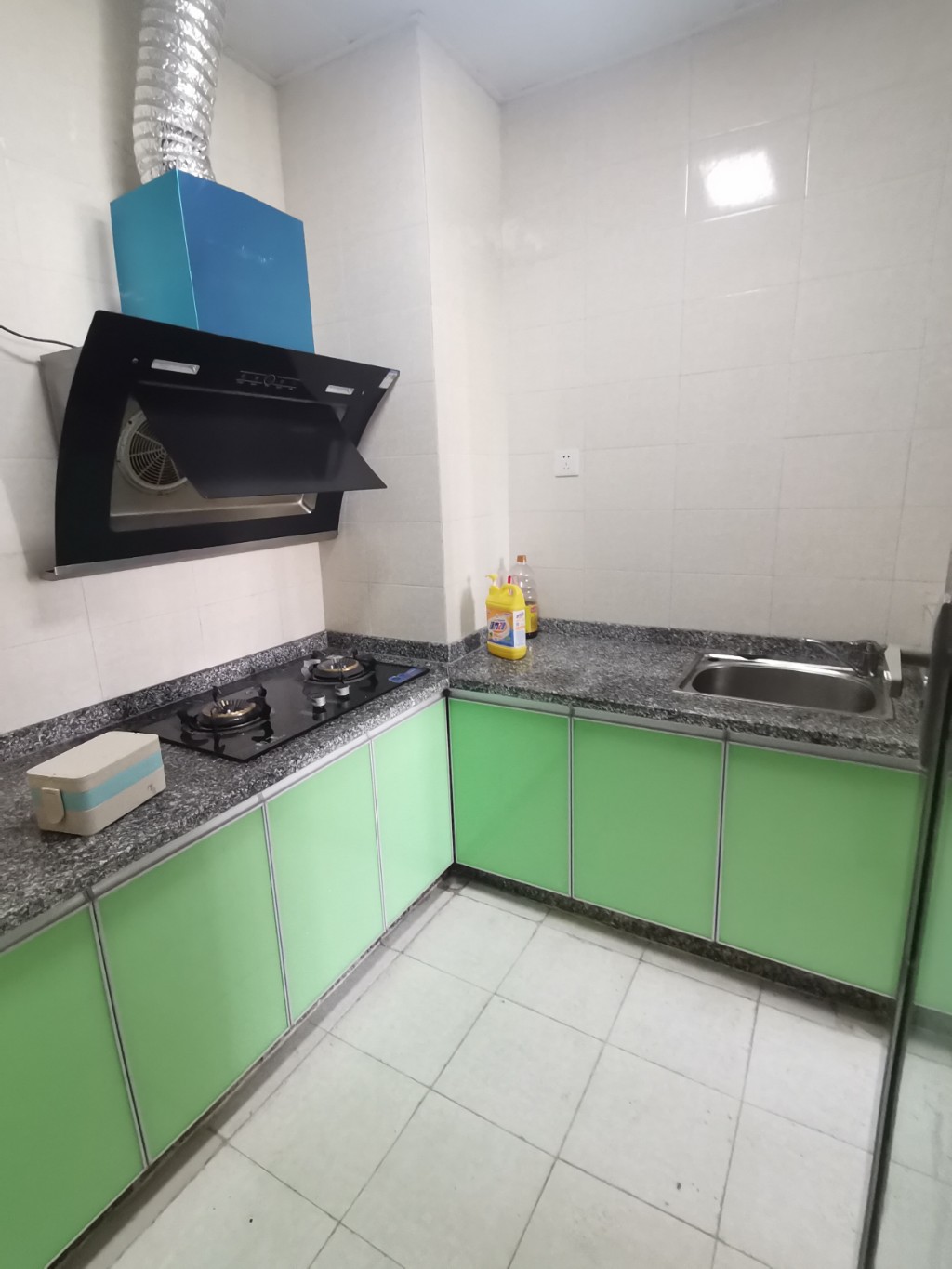 南湖春天  1室1厅1卫    1800.0元/月 南湖春天  1室1厅1卫    1800.0元/月室内图