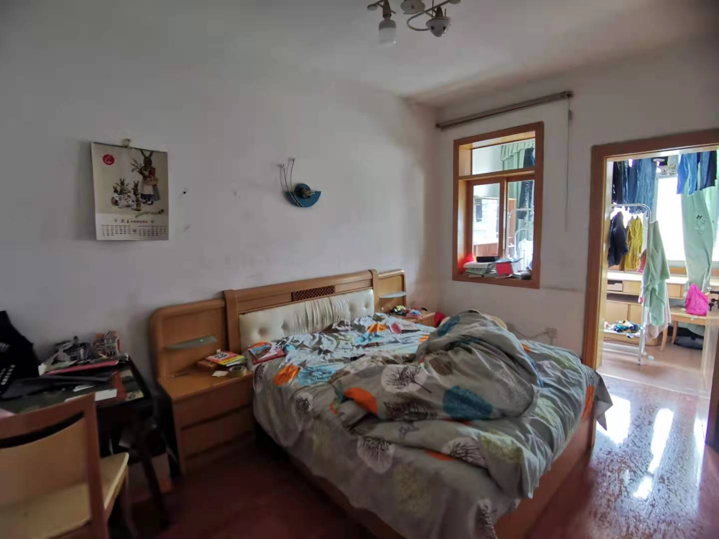 湘中园  3室2厅2卫    71.8万 湘中园  3室2厅2卫    71.8万卧室