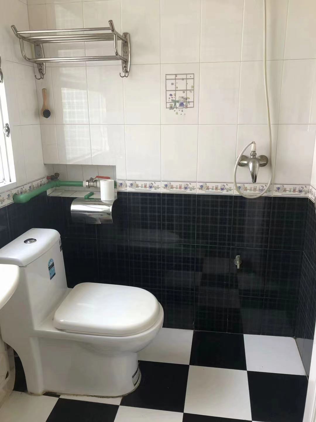 娄星区人民检察院  4室2厅1卫    88.0万 娄星区人民检察院  4室2厅1卫    88.0万卧室