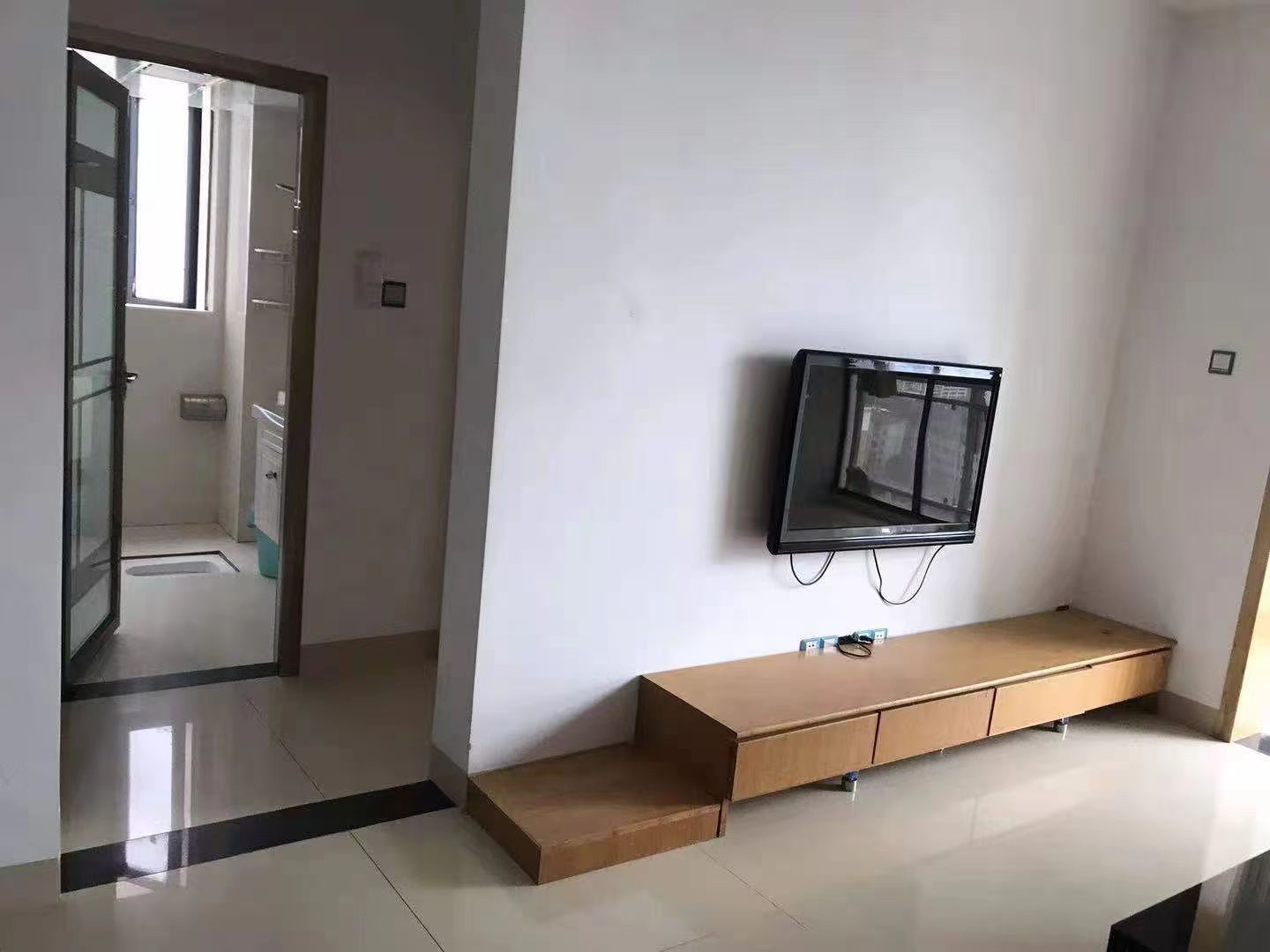 雄森国际  2室2厅1卫    1800.0元/月 雄森国际  2室2厅1卫    1800.0元/月室内图