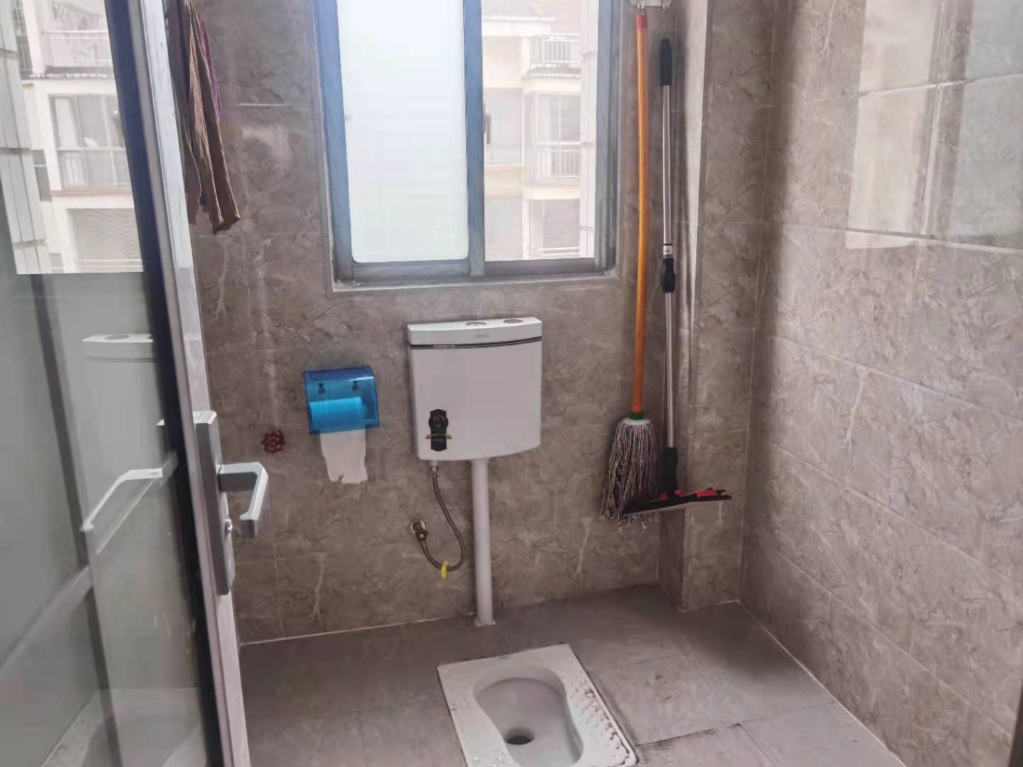 秀龙小区 3室2厅1卫 1000.0元/月 秀龙小区 3室2厅1卫 1000.0元/月室内图