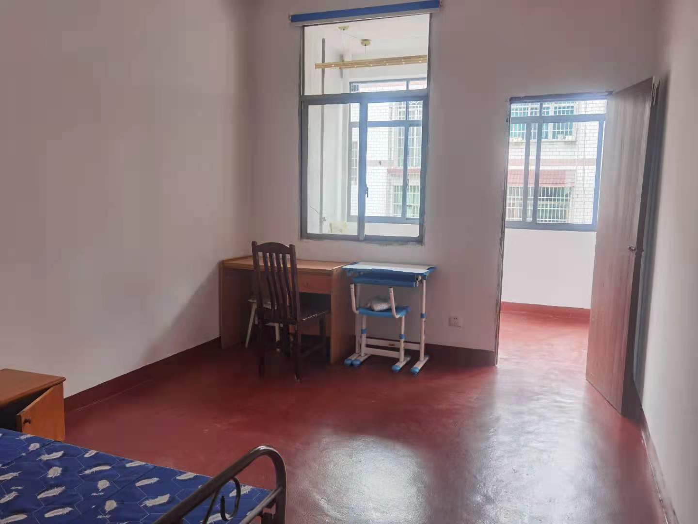 秀龙小区 3室2厅1卫 1000.0元/月 秀龙小区 3室2厅1卫 1000.0元/月室内图