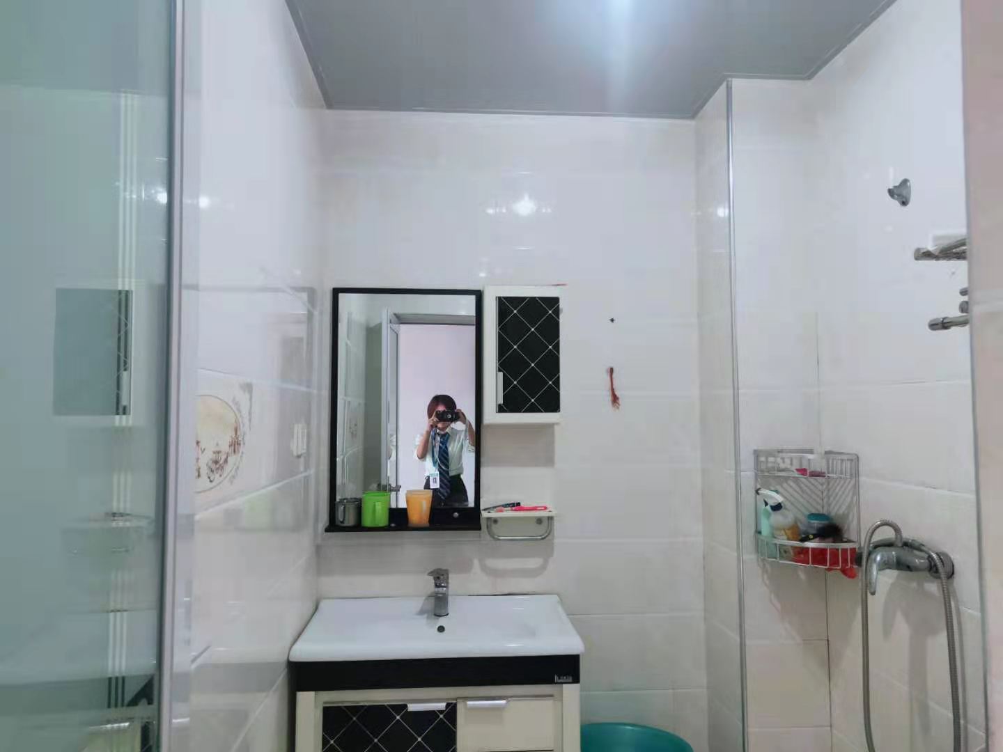 南珠苑 3室2厅2卫 64.8万 南珠苑 3室2厅2卫 64.8万卫生间