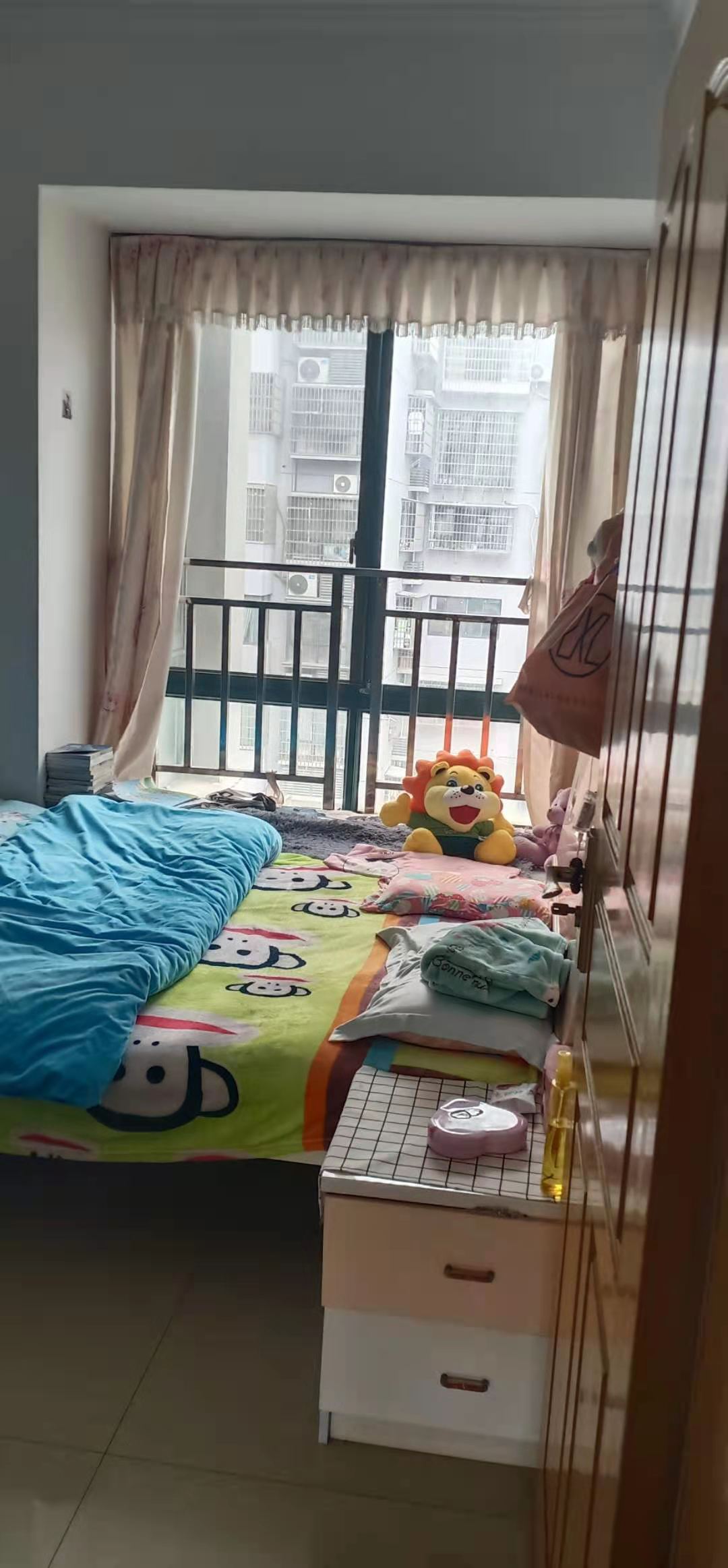 桃花里 3室2厅1卫 73.8万 桃花里 3室2厅1卫 73.8万客厅