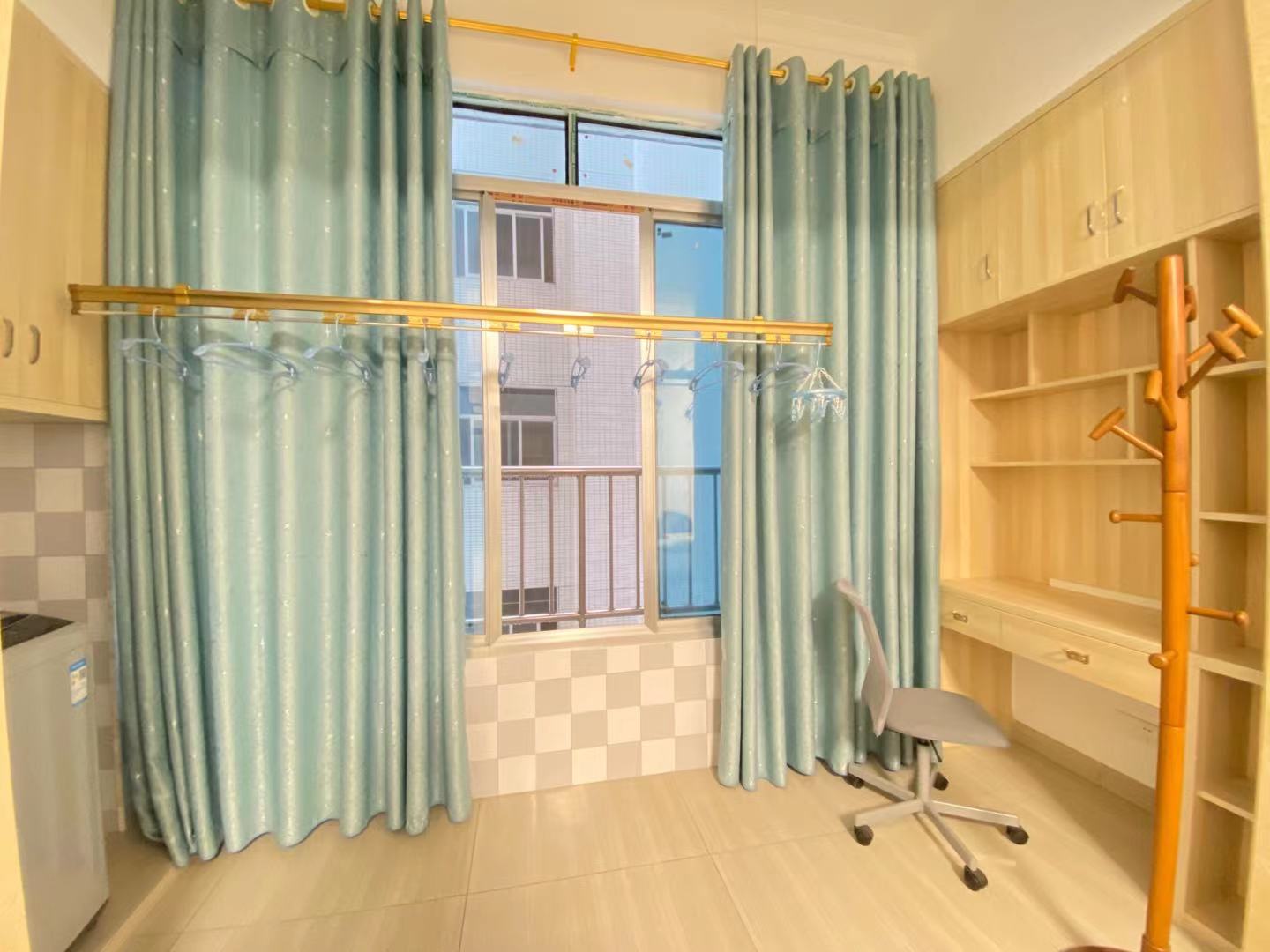 华南城市广场  1室1厅1卫   1600.00元/月室内图