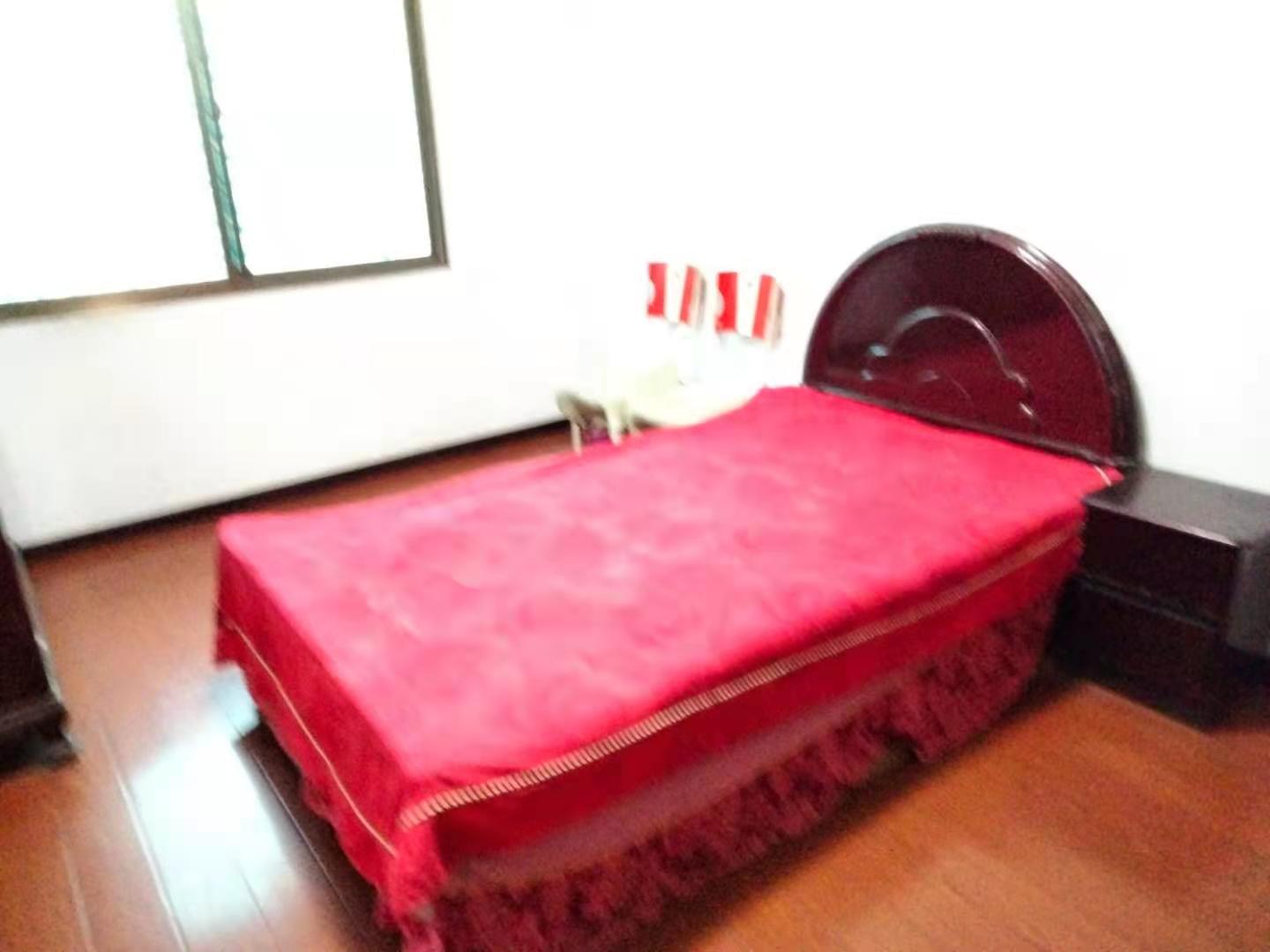 蒸水花苑 3室2厅2卫 1300.0元/月 蒸水花苑 3室2厅2卫 1300.0元/月室内图