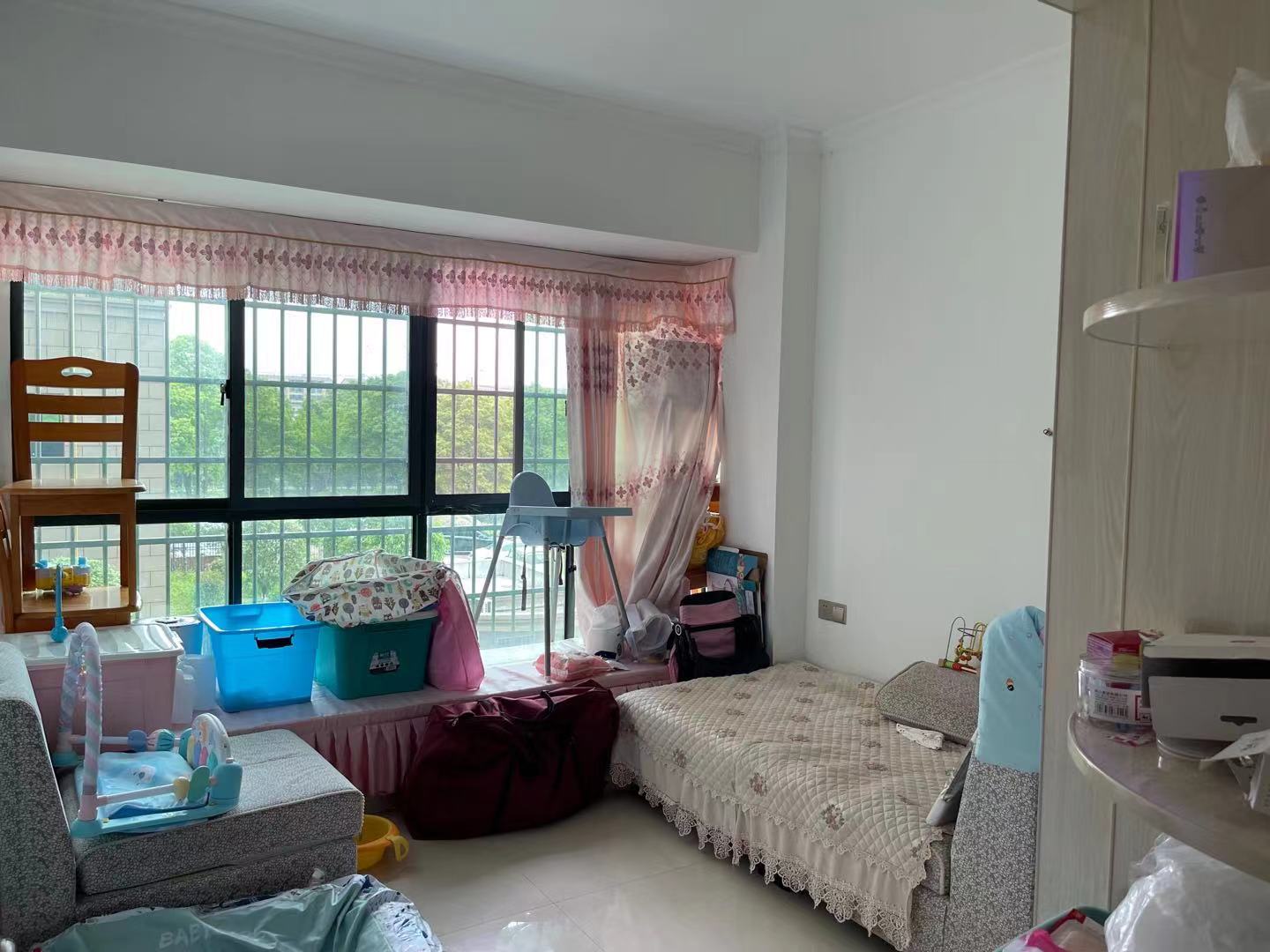 锦绣欣城  3室2厅2卫    79.8万客厅