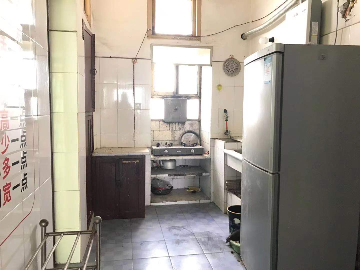 电缆厂新塘村 2室1厅1卫 900.0元/月 电缆厂新塘村 2室1厅1卫 900.0元/月室内图