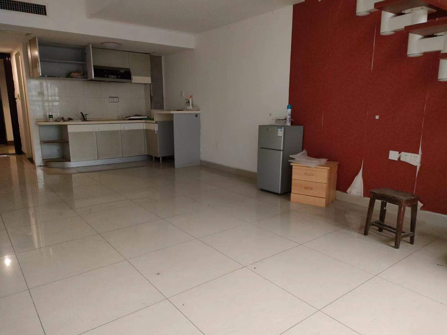 中瀚财富广场  2室1厅1卫    1000.0元/月 中瀚财富广场  2室1厅1卫    1000.0元/月室内图