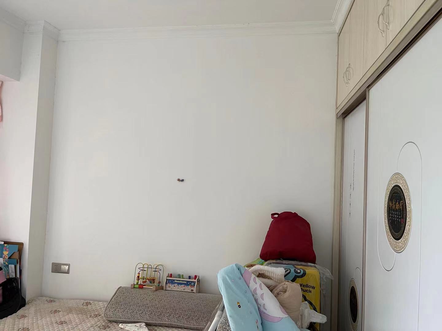 锦绣欣城  3室2厅2卫    79.8万 锦绣欣城  3室2厅2卫    79.8万客厅