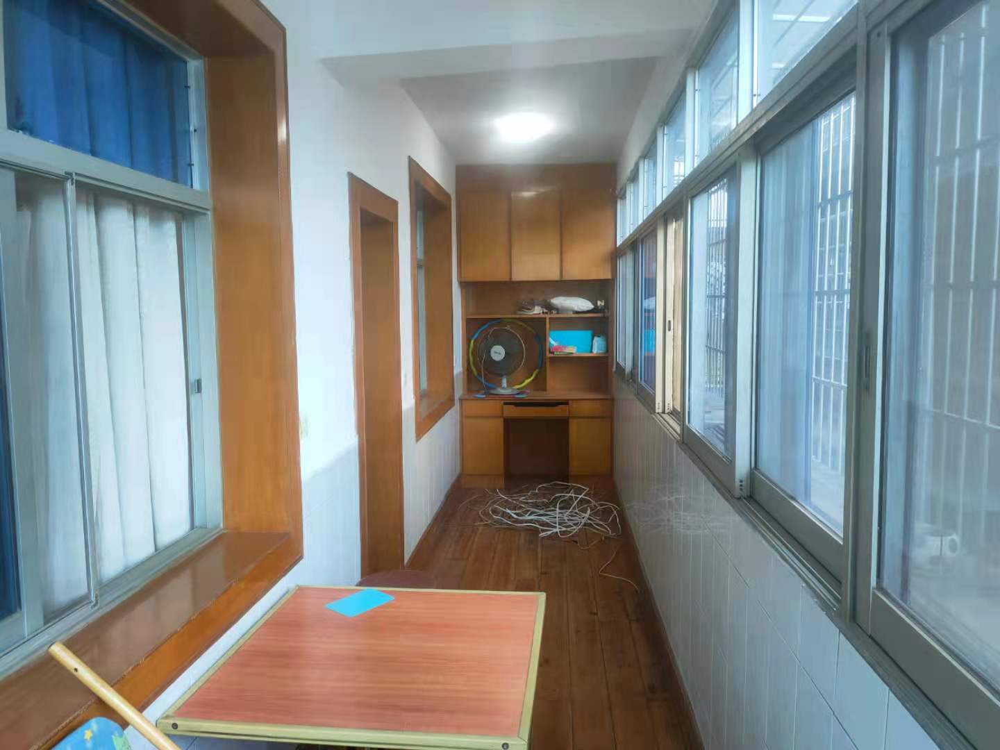 锡福花苑 2室2厅1卫 1000.0元/月 锡福花苑 2室2厅1卫 1000.0元/月室内图