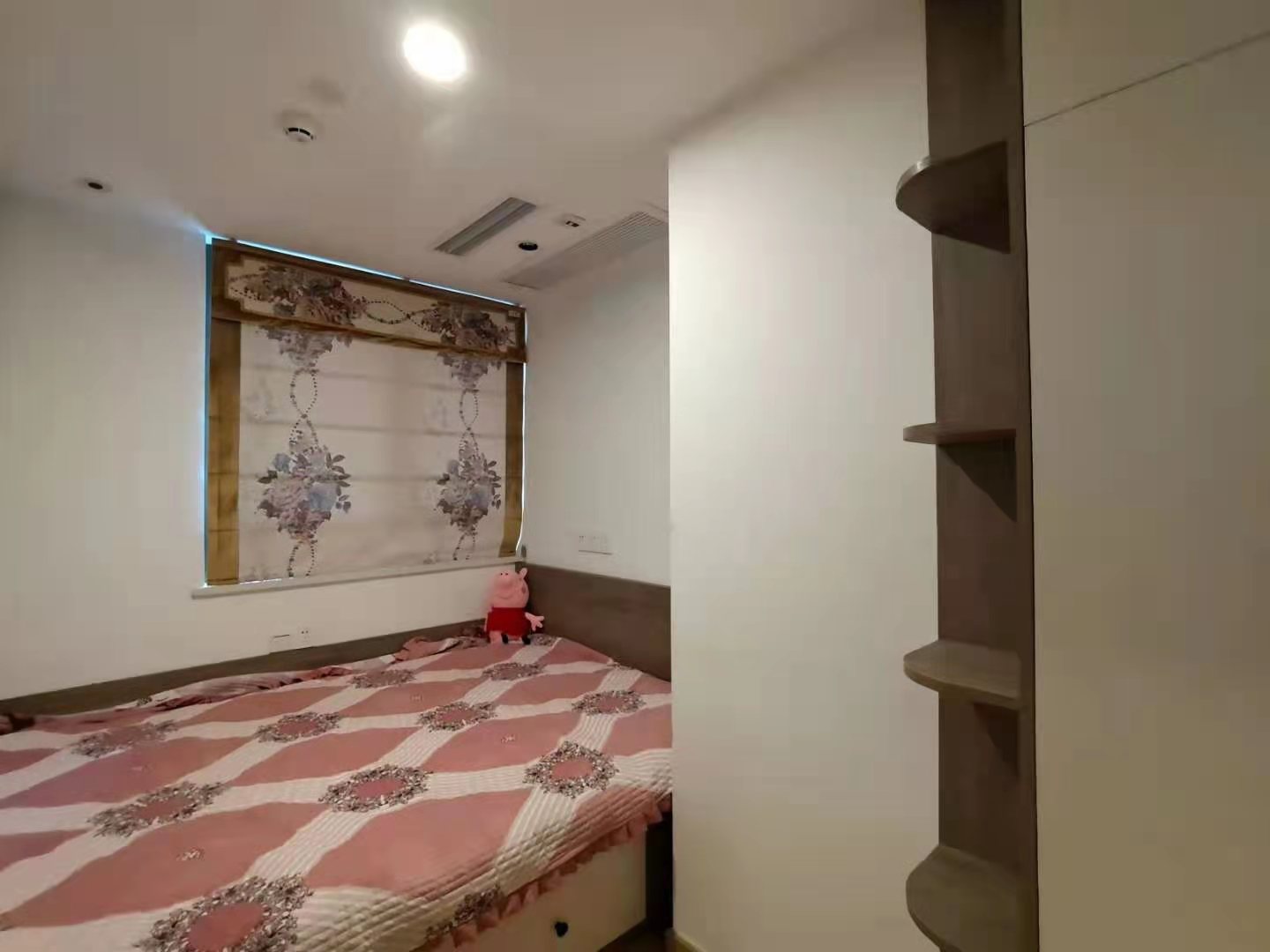 崇盛国际中心(柏石公寓)  2室1厅1卫    1800.0元/月 崇盛国际中心(柏石公寓)  2室1厅1卫    1800.0元/月室内图