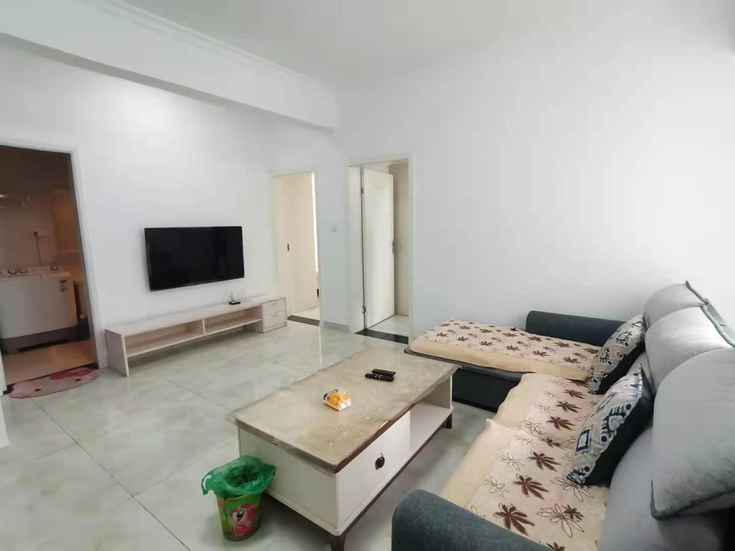 二江花园  2室1厅1卫    1800.0元/月 二江花园  2室1厅1卫    1800.0元/月室内图