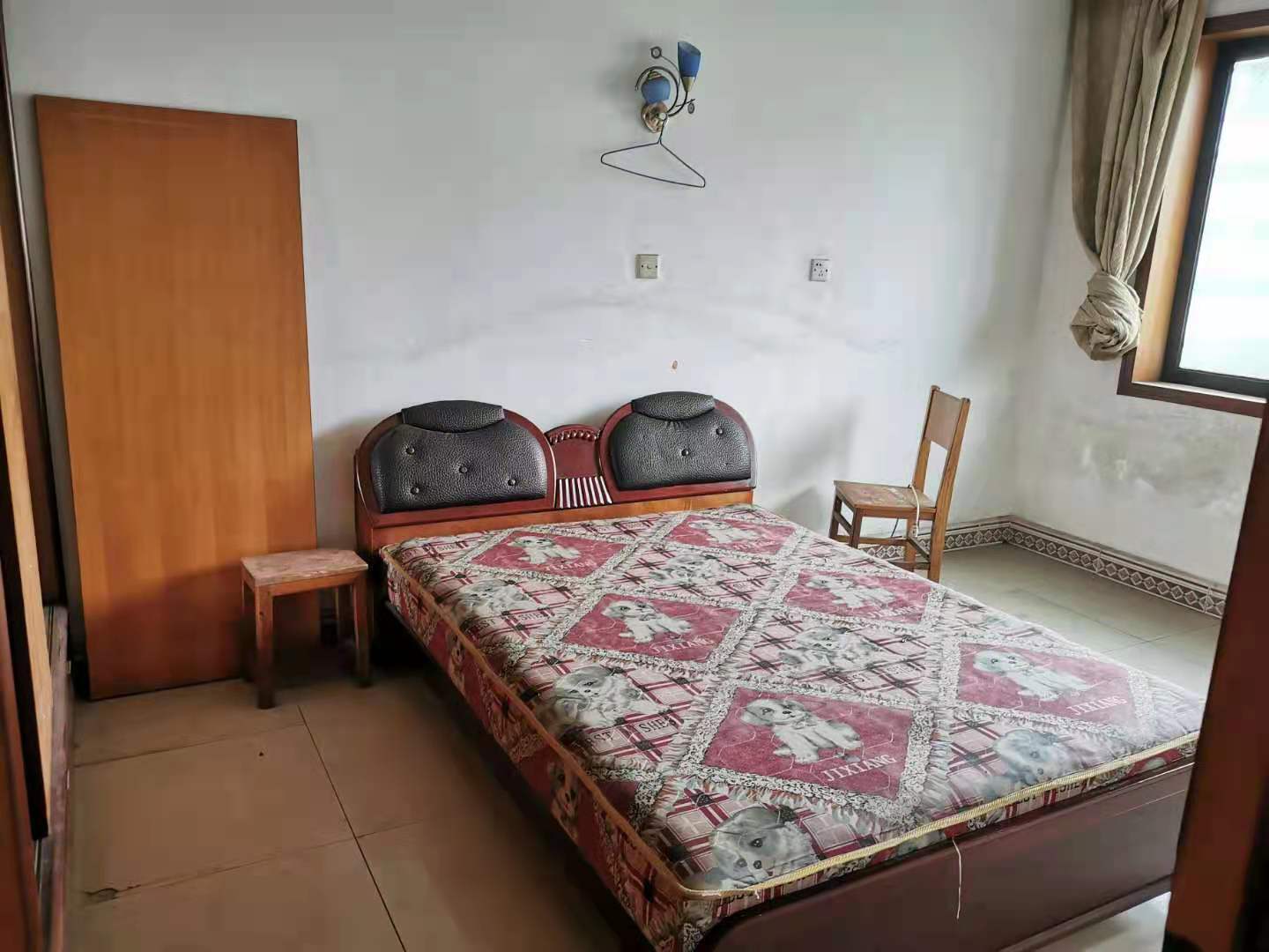 紫东小区红旗中路19号 3室2厅1卫 1000.0元/月 紫东小区红旗中路19号 3室2厅1卫 1000.0元/月室内图