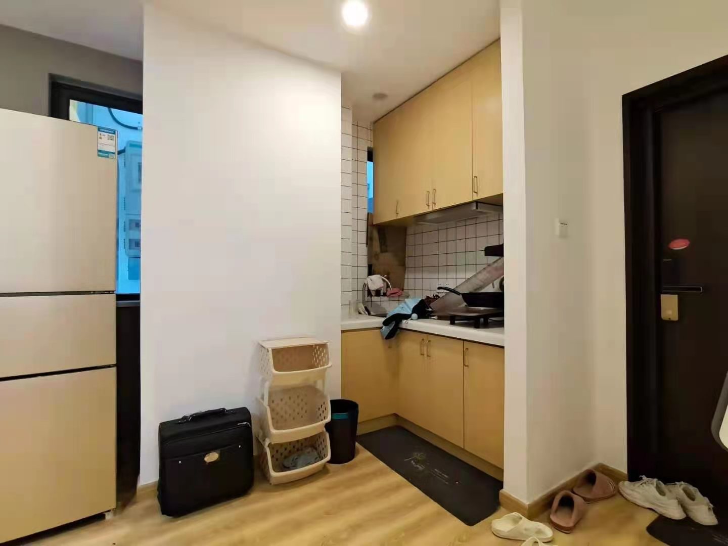 崇盛国际中心(柏石公寓)  2室1厅1卫    1800.0元/月 崇盛国际中心(柏石公寓)  2室1厅1卫    1800.0元/月室内图