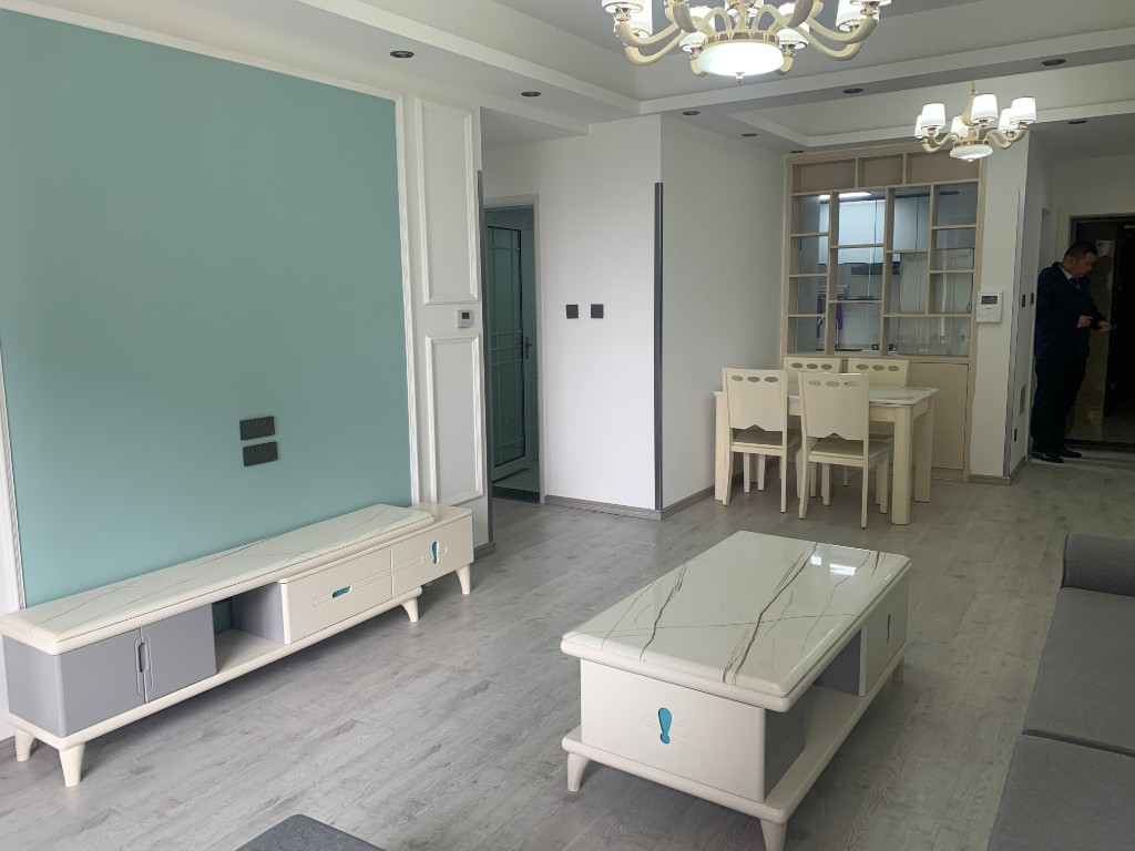 南湖世纪 3室2厅2卫 2500.0元/月 南湖世纪 3室2厅2卫 2500.0元/月室内图