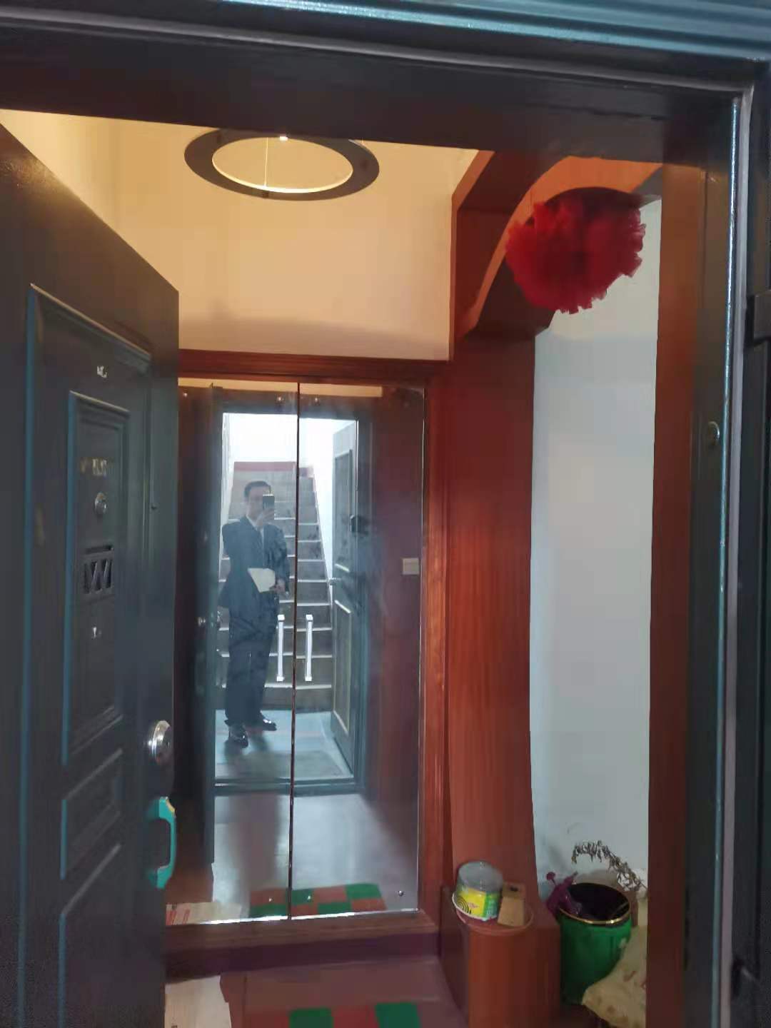 电力局家属楼  3室2厅2卫    128.0万 电力局家属楼  3室2厅2卫    128.0万客厅