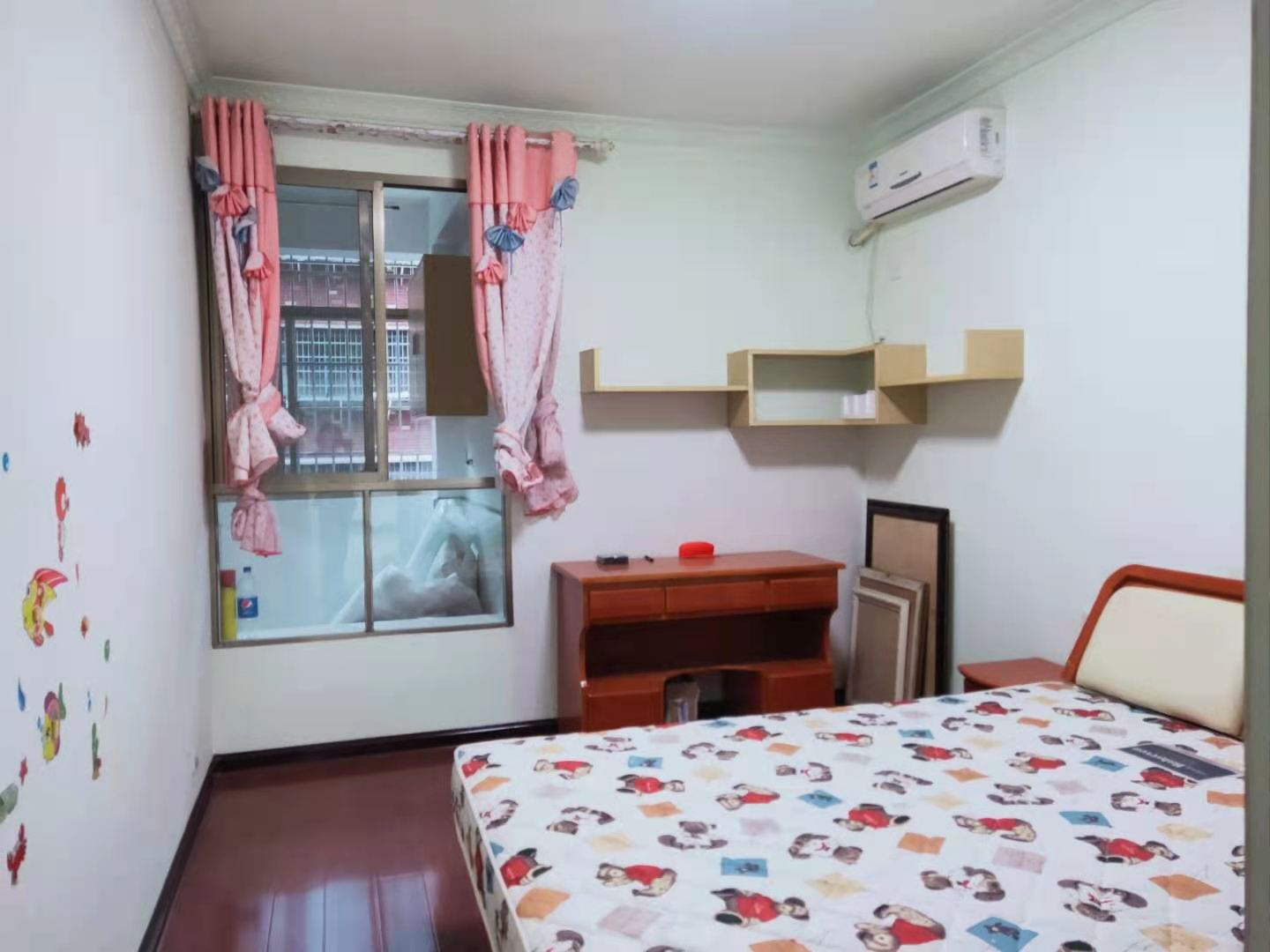 南珠苑 3室2厅2卫 80.8万 南珠苑 3室2厅2卫 80.8万卧室