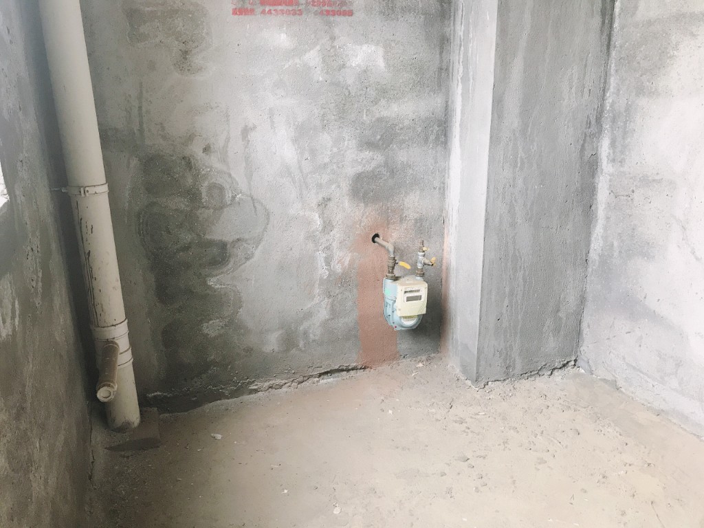 东方新城  2室2厅1卫   38.00万客厅