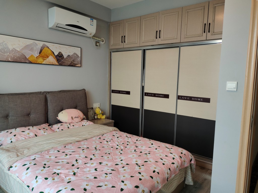 众一桂府  3室1厅1卫    78.8万 众一桂府  3室1厅1卫    78.8万客厅