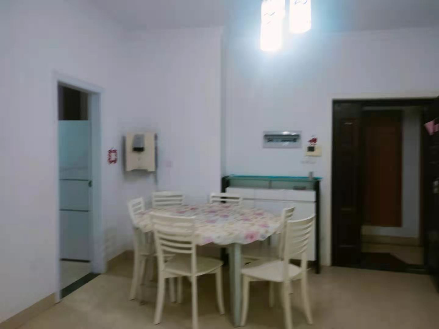 万豪城市花园  3室2厅2卫    89.0万 万豪城市花园  3室2厅2卫    89.0万客厅