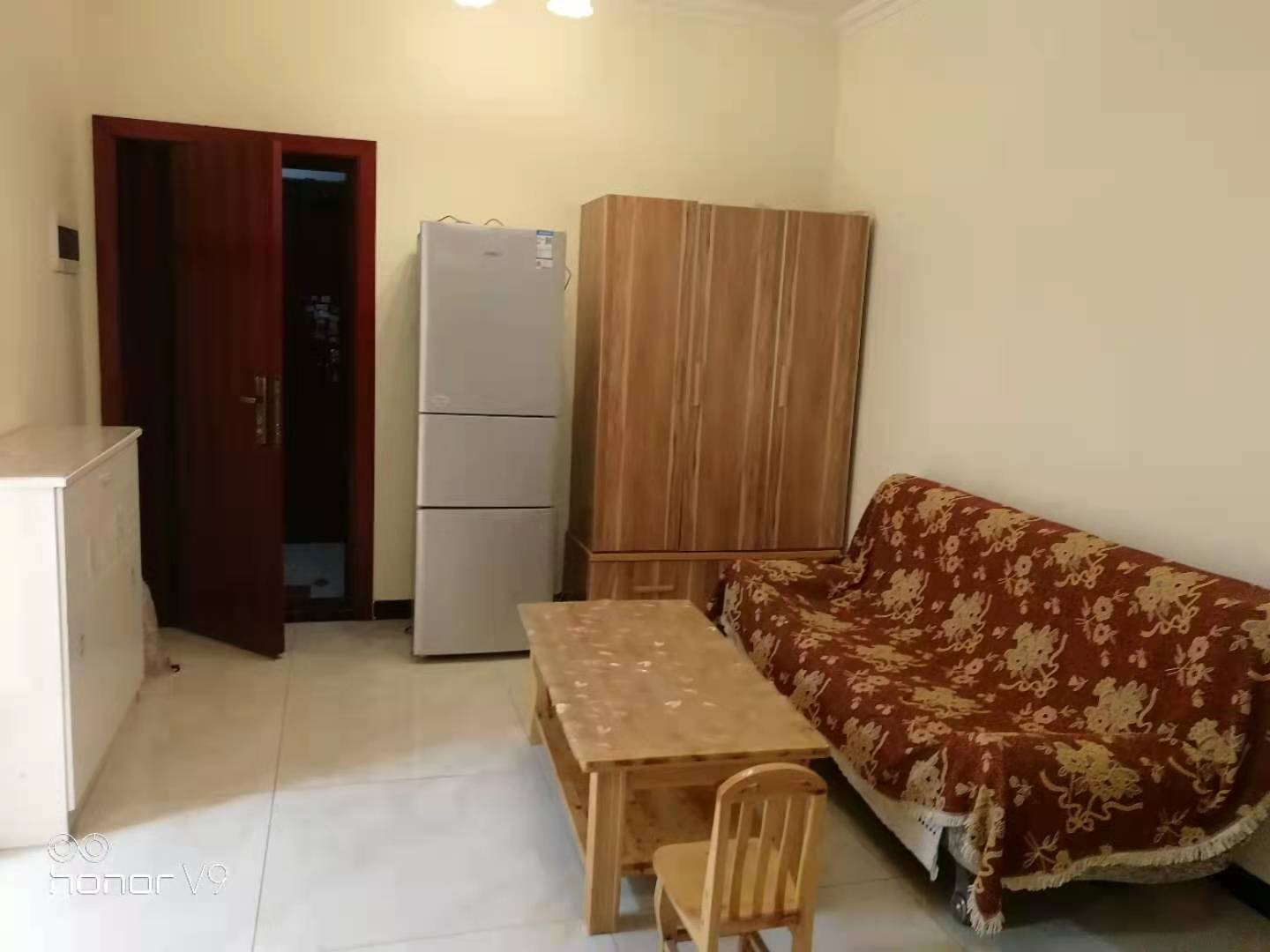 南湖春天  1室1厅1卫    1300.0元/月 南湖春天  1室1厅1卫    1300.0元/月