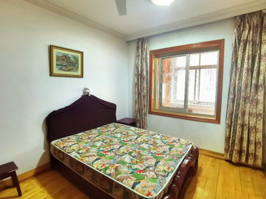 水竹二村 2室1厅0卫 35.0万 水竹二村 2室1厅0卫 35.0万客厅