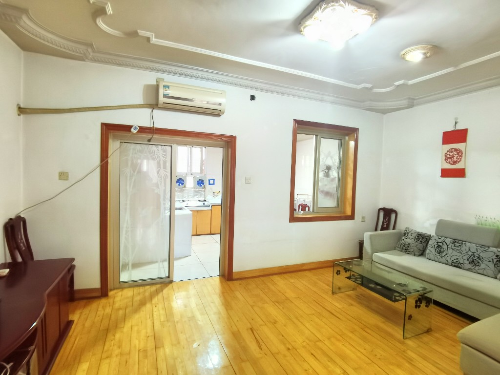 水竹二村 2室1厅0卫 35.0万 水竹二村 2室1厅0卫 35.0万客厅