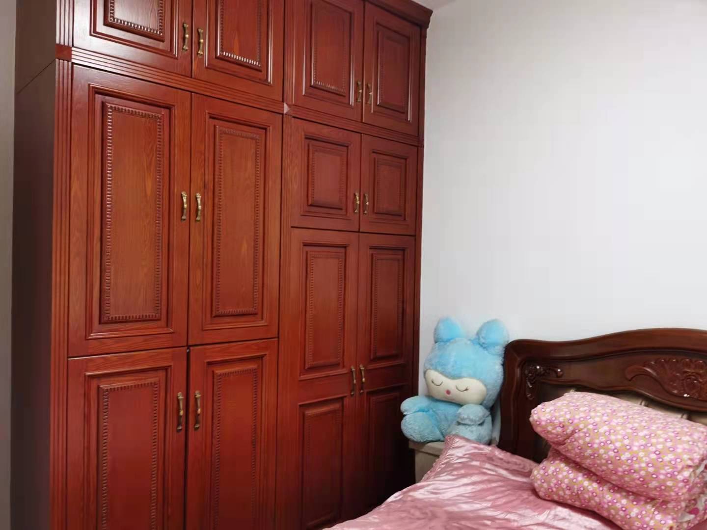 东盛佳园(检察院宿舍)  3室2厅2卫    110.8万 东盛佳园(检察院宿舍)  3室2厅2卫    110.8万卧室