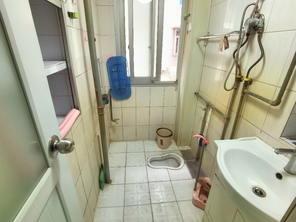 水竹二村 2室1厅0卫 35.0万 水竹二村 2室1厅0卫 35.0万客厅