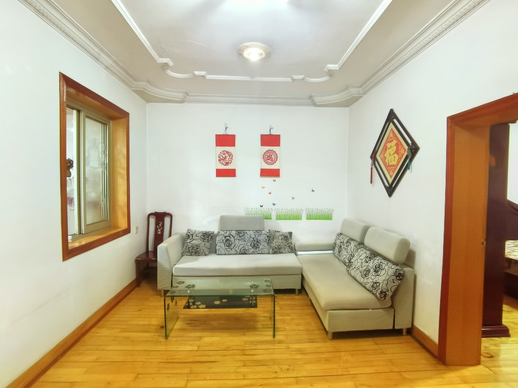 水竹二村 2室1厅0卫 35.0万 水竹二村 2室1厅0卫 35.0万客厅