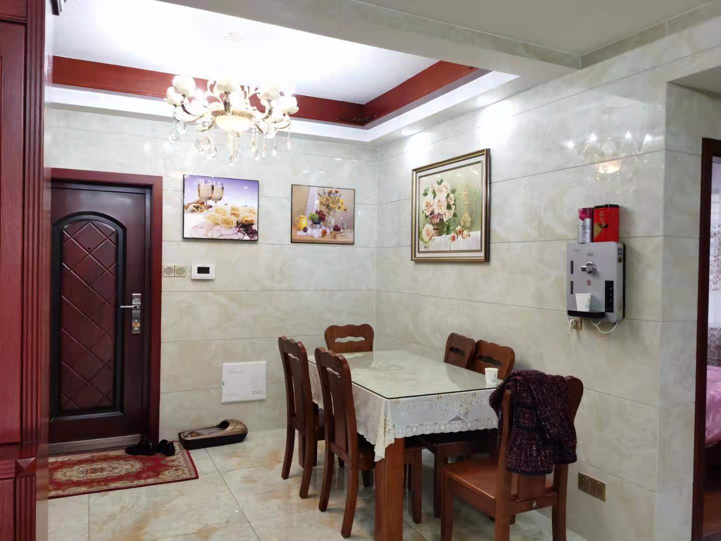 东盛佳园(检察院宿舍)  3室2厅2卫    110.8万 东盛佳园(检察院宿舍)  3室2厅2卫    110.8万客厅