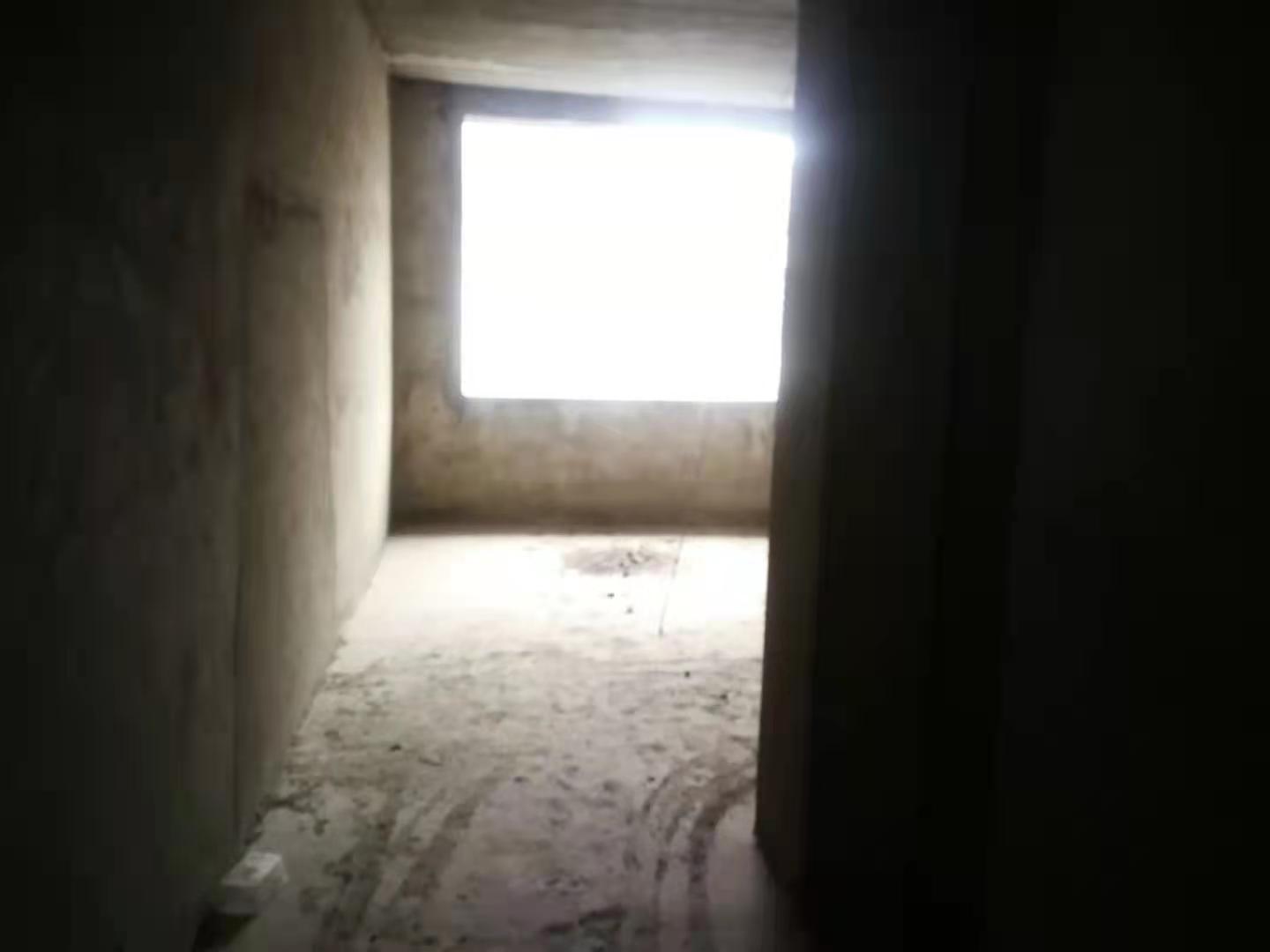 晓园嘉苑  3室2厅1卫    24.0万卧室