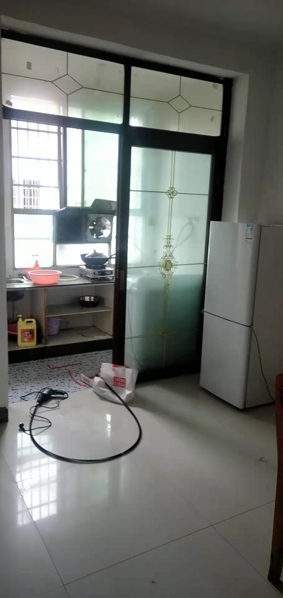 百弘学府城  2室1厅1卫    45.8万 百弘学府城  2室1厅1卫    45.8万厨房