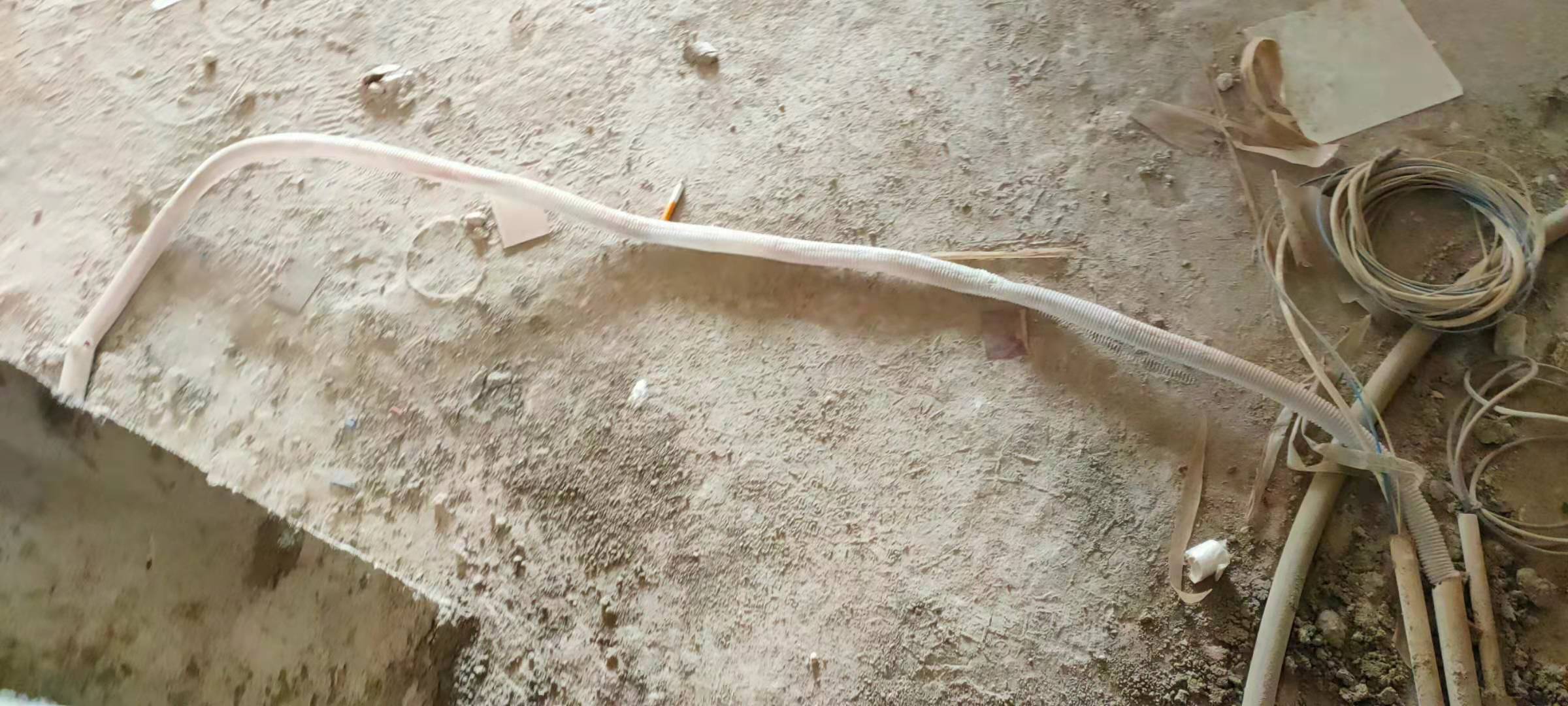 泰宇花园 2室2厅1卫 80.0万 泰宇花园 2室2厅1卫 80.0万客厅