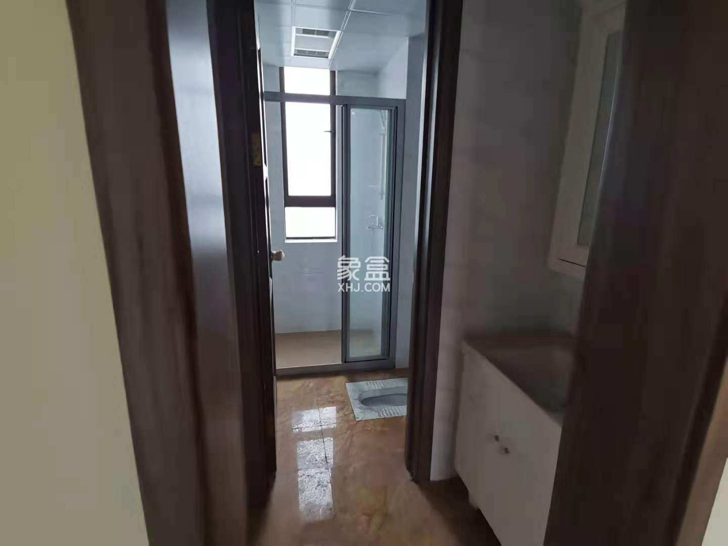 华耀碧桂园十里江湾观澜  4室2厅3卫   2300.00元/月
