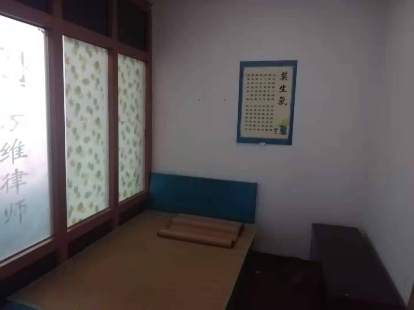 银竹苑小区  4室2厅2卫   2800.00元/月室内图