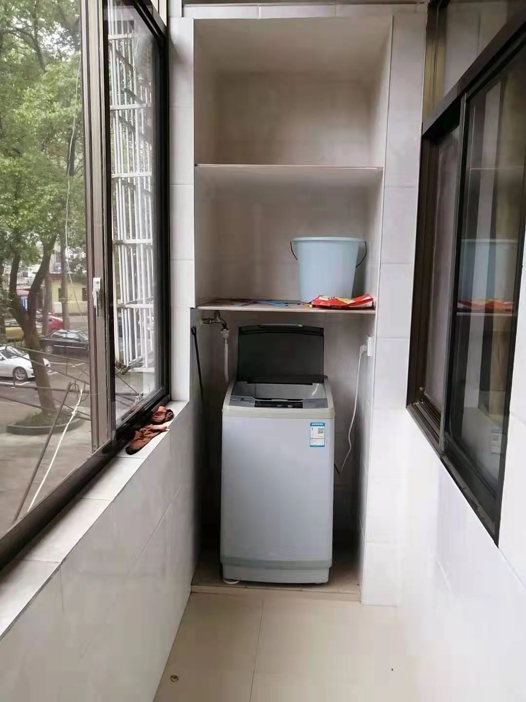 景湖春天 3室2厅1卫 1000.0元/月 景湖春天 3室2厅1卫 1000.0元/月室内图