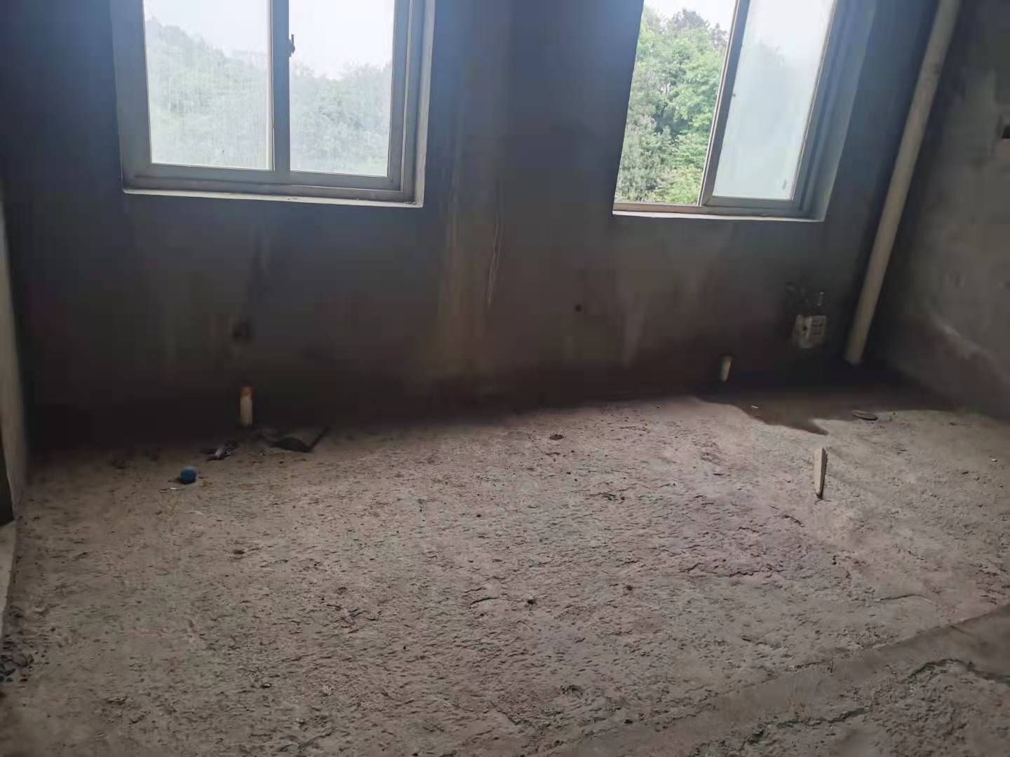 高尔夫紫龙郡  4室2厅2卫    102.0万 高尔夫紫龙郡  4室2厅2卫    102.0万厨房