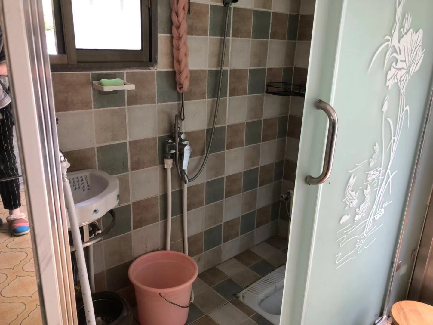 和谐小区(五里堆) 1室0厅1卫 600.0元/月 和谐小区(五里堆) 1室0厅1卫 600.0元/月室内图