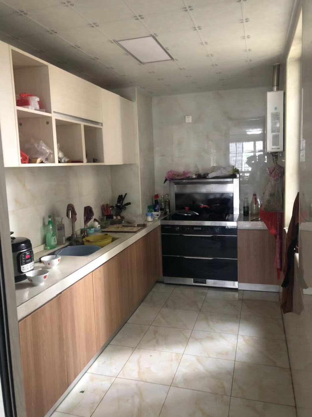 汇通国际  4室2厅2卫    115.0万 汇通国际  4室2厅2卫    115.0万其他