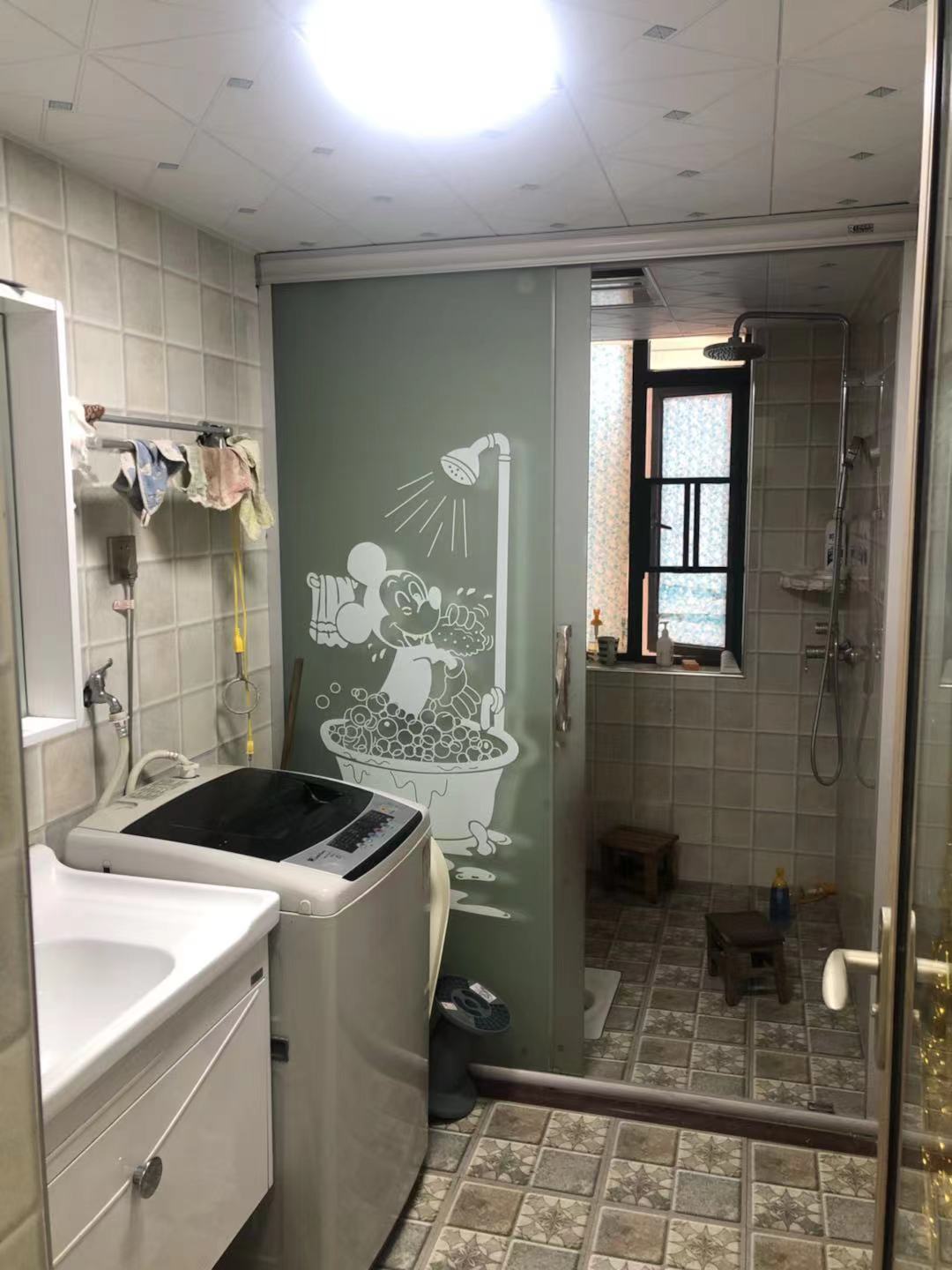 汇通国际  4室2厅2卫    115.0万 汇通国际  4室2厅2卫    115.0万卫生间