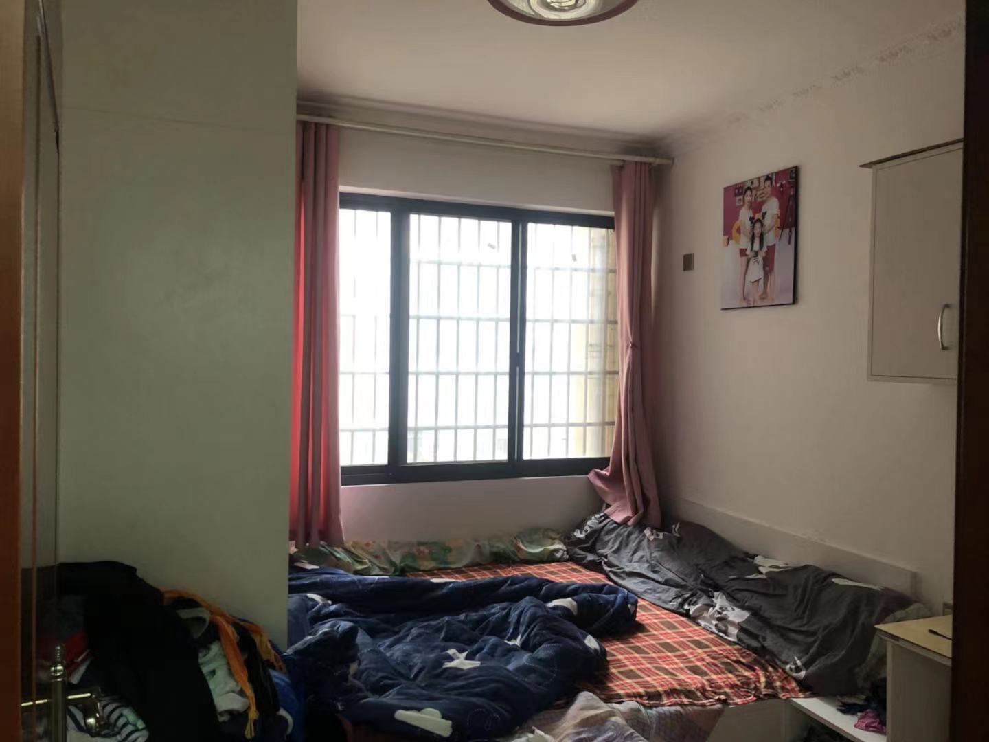 汇通国际  4室2厅2卫    115.0万 汇通国际  4室2厅2卫    115.0万卧室