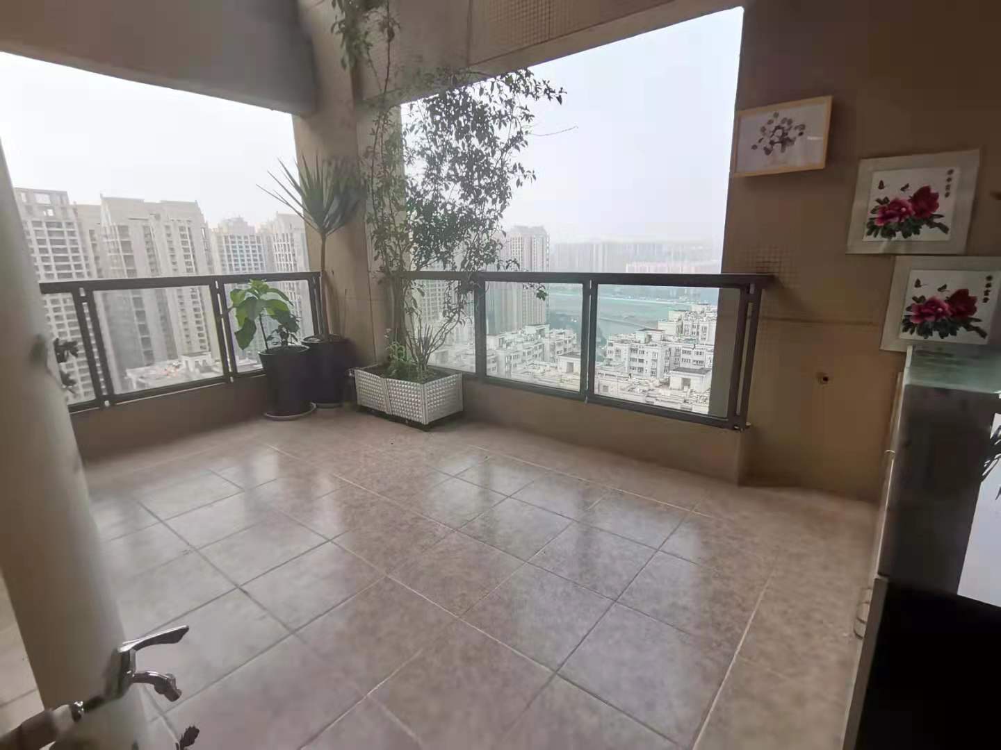 南湖国际1期  2室2厅1卫    2200.0元/月 南湖国际1期  2室2厅1卫    2200.0元/月