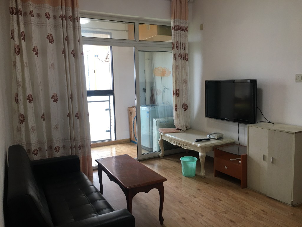 光华揽胜  2室1厅1卫    1800.0元/月 光华揽胜  2室1厅1卫    1800.0元/月