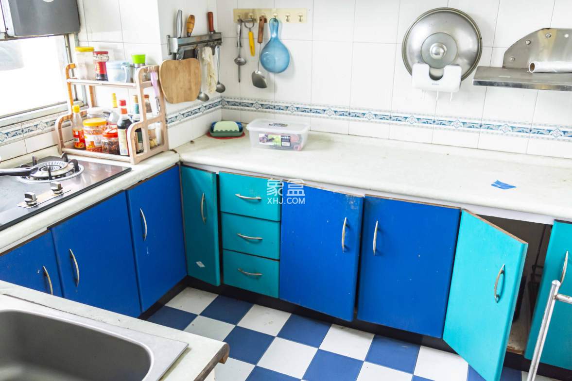 益安小区  3室3厅2卫    77.8万 益安小区  3室3厅2卫    77.8万卫生间