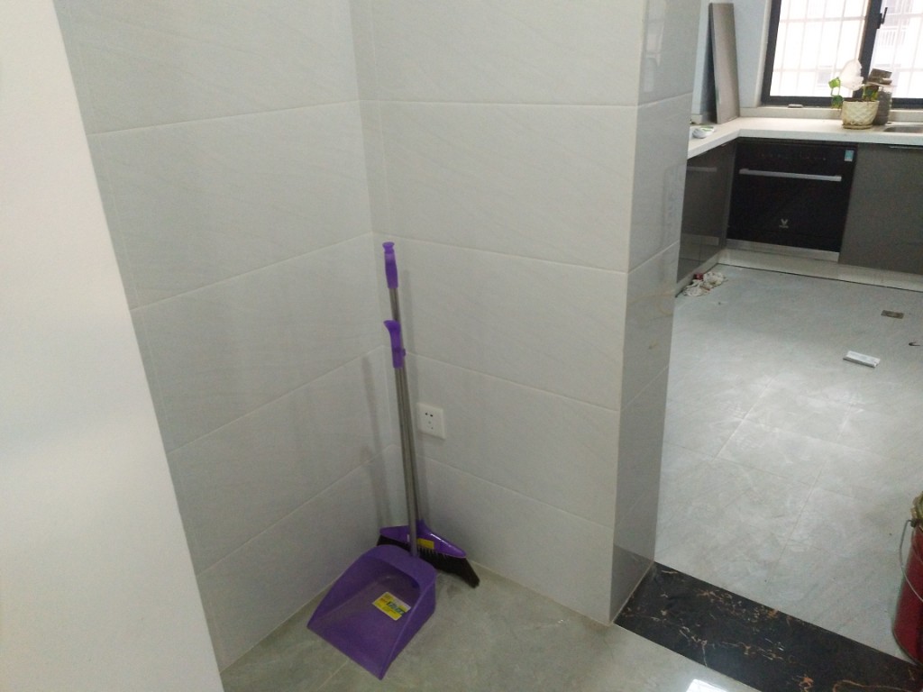 梓山豪苑  3室2厅2卫    92.0万 梓山豪苑  3室2厅2卫    92.0万卫生间