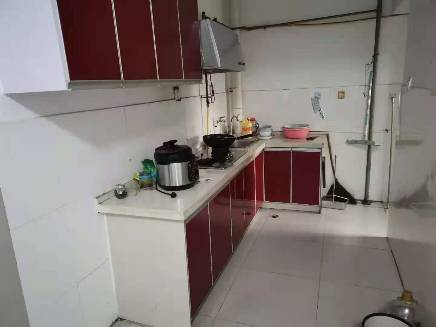 公园8号 2室2厅1卫 1600.0元/月 公园8号 2室2厅1卫 1600.0元/月室内图