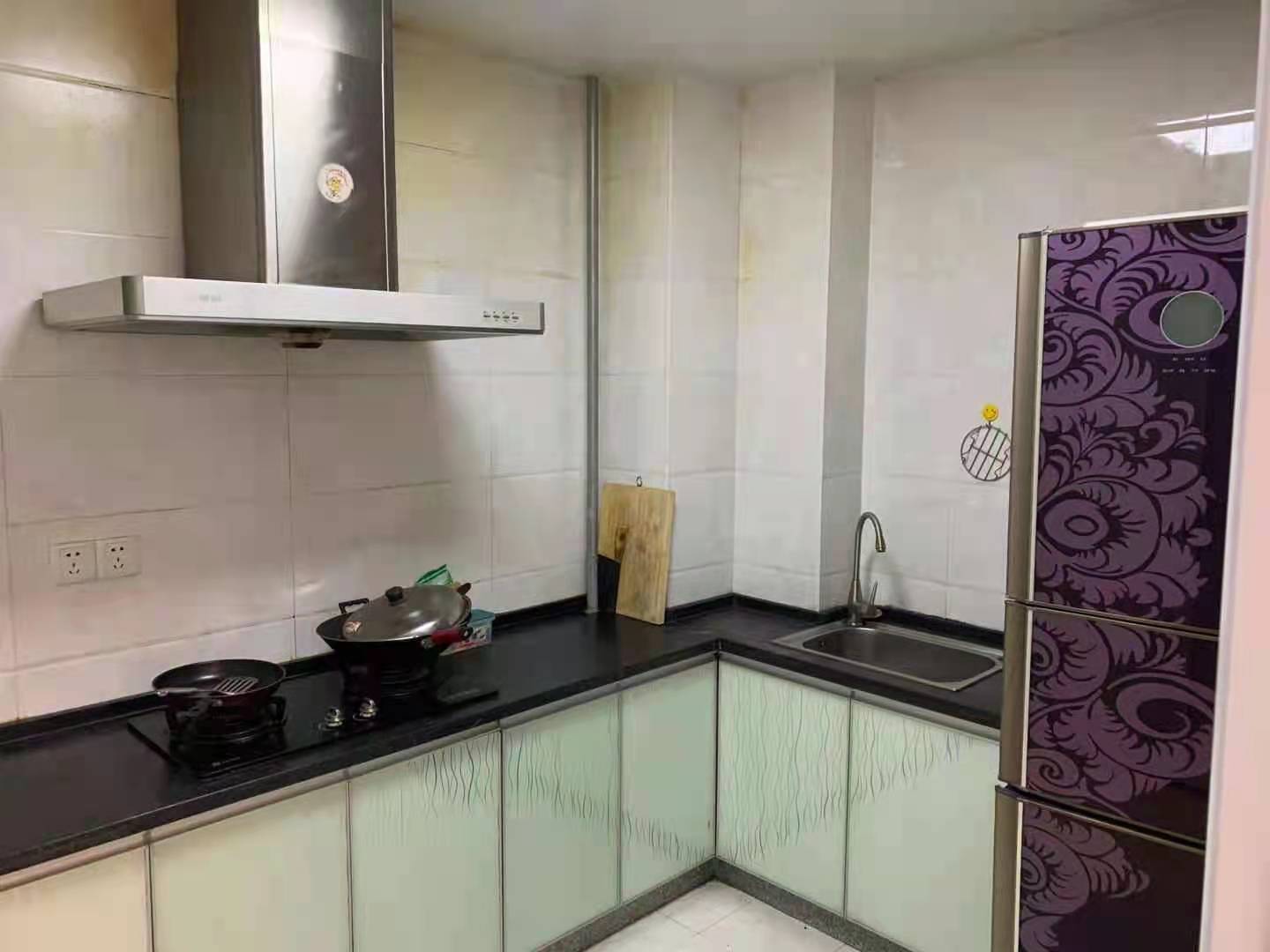 雄森国际  2室2厅1卫    1800.0元/月 雄森国际  2室2厅1卫    1800.0元/月室内图