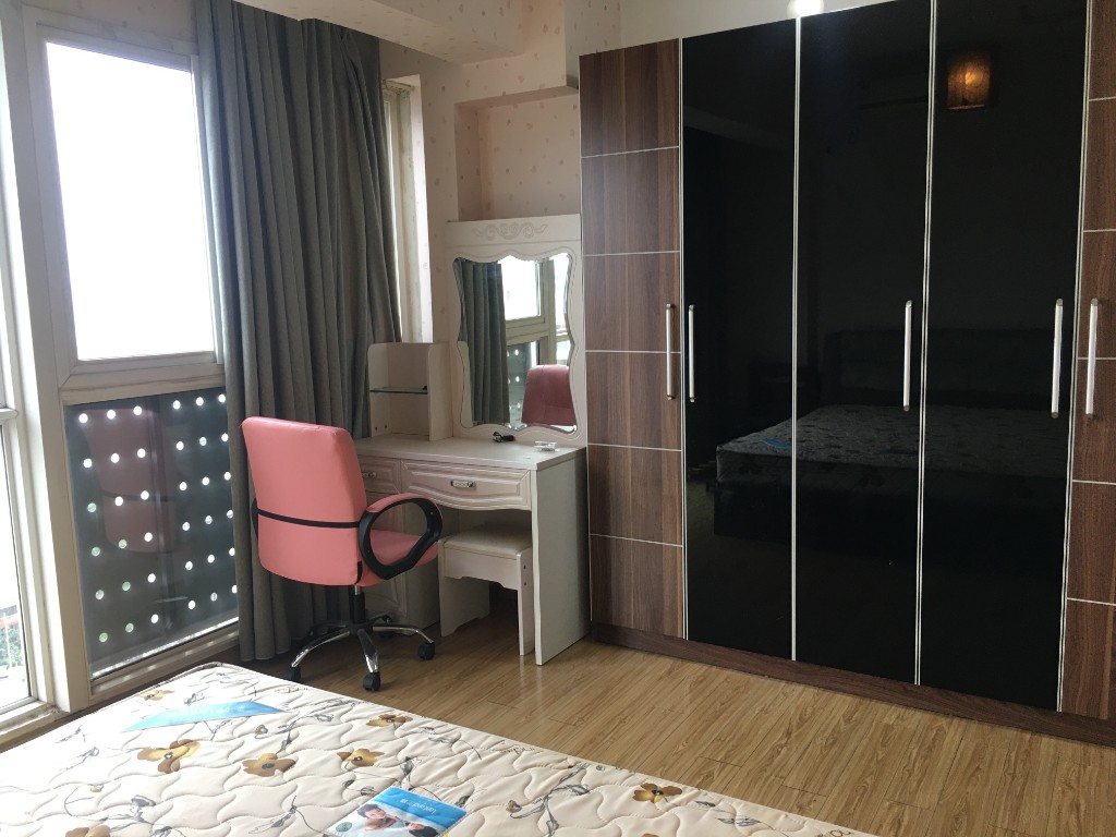 左右小区  2室1厅1卫   1900.00元/月室内图